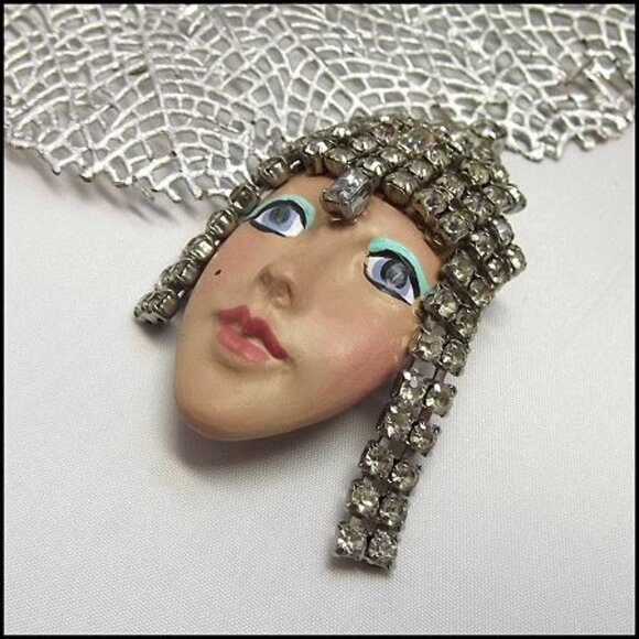 1950s Art Deco Flapper Lady Bisque Porcelain Vintage Face Brooch - Picture 2 of 7